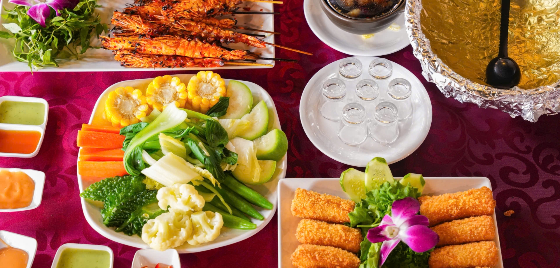Nhà Hàng Tình Bằng Hữu