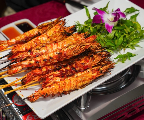 Nhà Hàng Tình Bằng Hữu